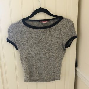 grey ringer crop top